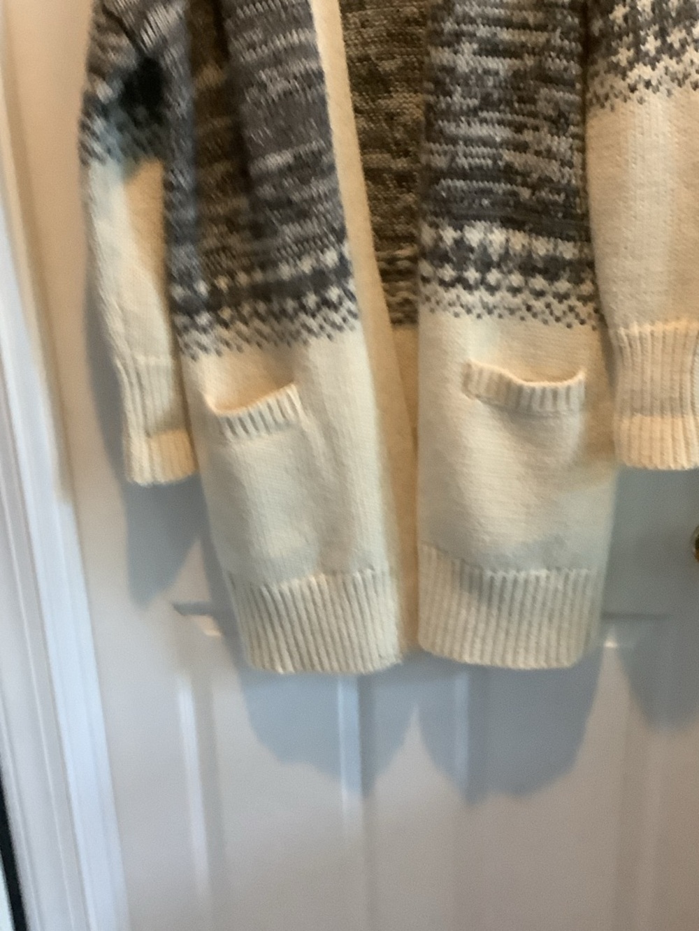 Banana‎ Republic Cream and Gray Open-Front Knit Cardigan, merino wool, alpaca - Picture 4 of 11